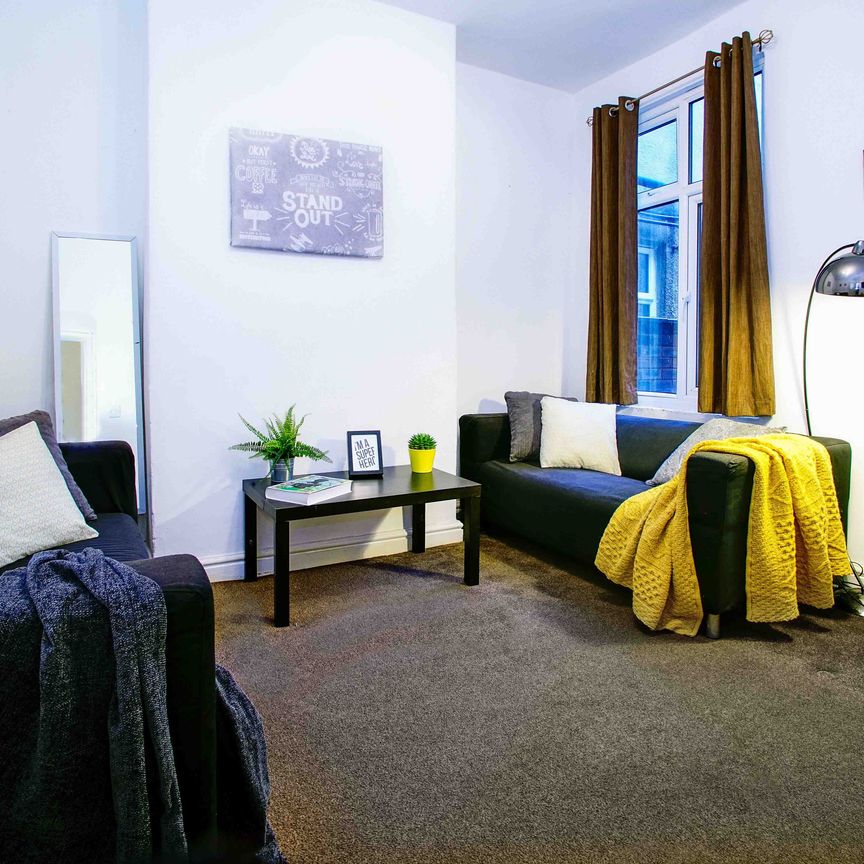 🧐 Spacious En-Suite nr MediaCity Room 2 - Spacious Ensuite Double - Photo 1