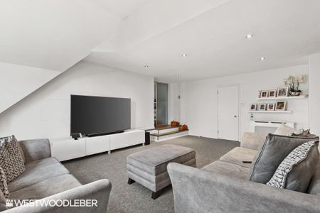 2 bedroom penthouse to rent - Photo 5