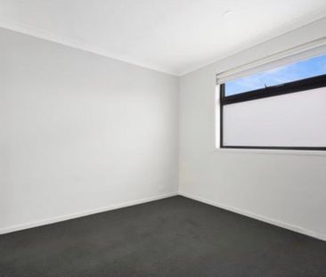 Clyde North - Photo 1