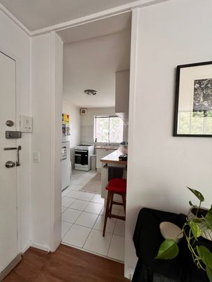 Carlton North - Photo 1