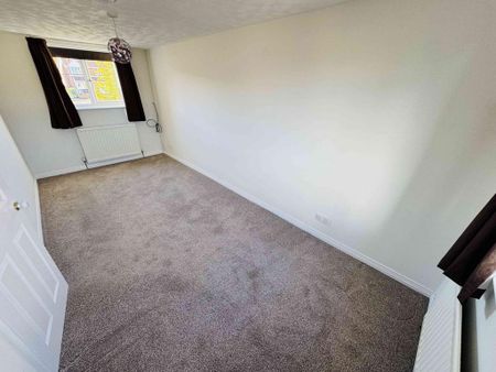 4 bedroom detached house to rent - Photo 5