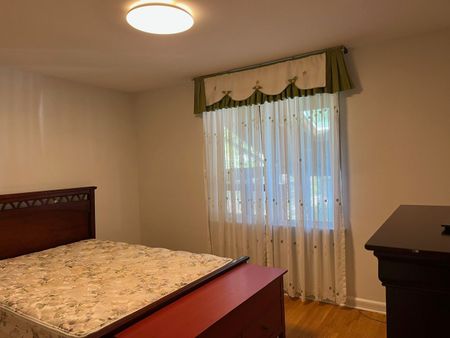 For Lease - 19 Budea. Upper Unit Crescent, Toronto, Ontario - Photo 3