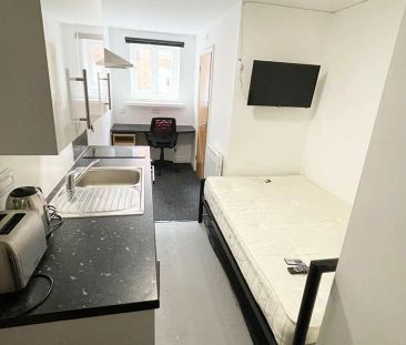 Standard Studio - Photo 5