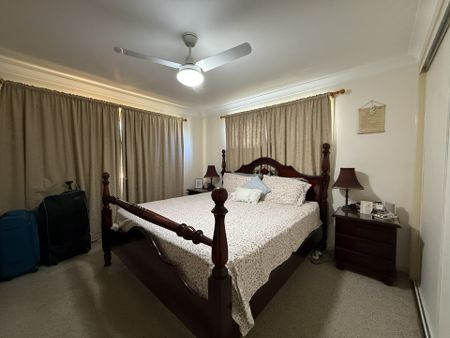 Three bedroom villa in a great location - Photo 4