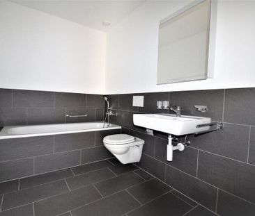 Grosszügige 3.5 Zimmer-Wohnung an zentraler Llage - Foto 3