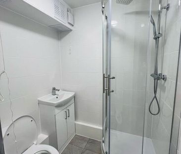 Room in a Shared Flat, Barrett House, NW6 - Photo 6