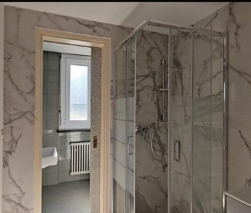 VIVERE A DUE PASSI DAL LAGO, TRILOCALE CON VISTA RINNOVATO - Foto 3