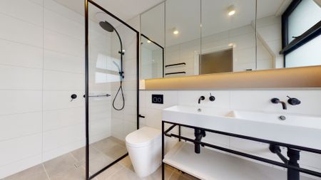 Stylish Townhouse with City Views - Photo 5