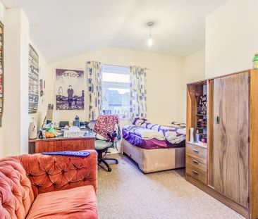 6 bedroom house to rent - Photo 3