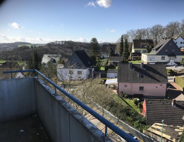 Familienwohnung mit 3 Zimmern und Balkon in ländlicher Umgebung - Foto 1