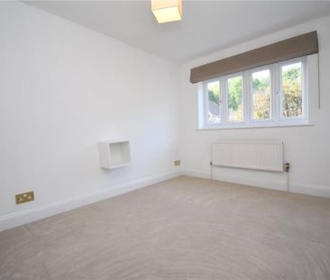 4 bedroom detached house to rent - Photo 3