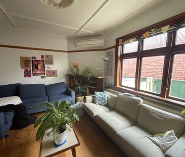 Character Home in Island Bay - Photo 4