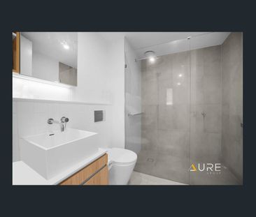Exceptional South Melbourne Apartment with Premium Finishes Throughout - Photo 6