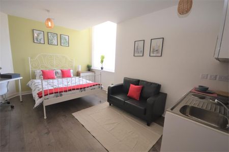 Studio to rent - Photo 5