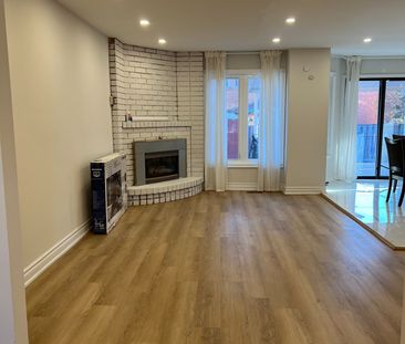 For Lease - 327 Sussex Avenue Unit# Upper, Richmond Hill, Ontario - Photo 3