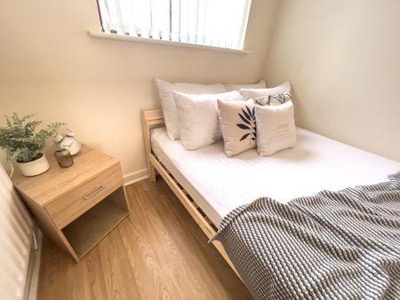 4 bedroom house share to rent - Photo 4
