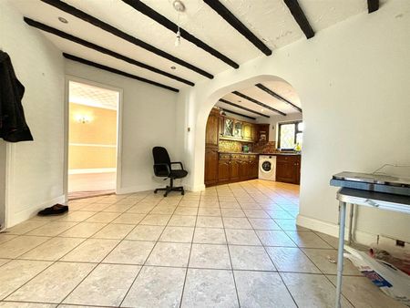 3 bedroom house - detached - Photo 3