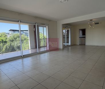 Location Appartement 4 pièces 135m² MONTPELLIER 34000 - Photo 2
