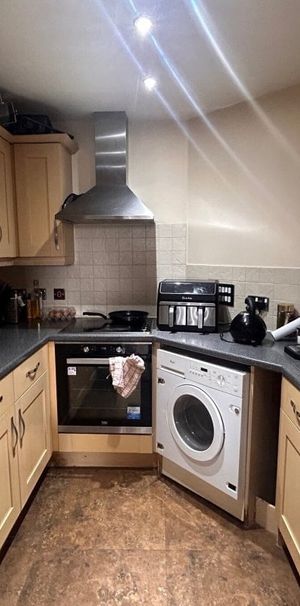 Loates Lane - Photo 1