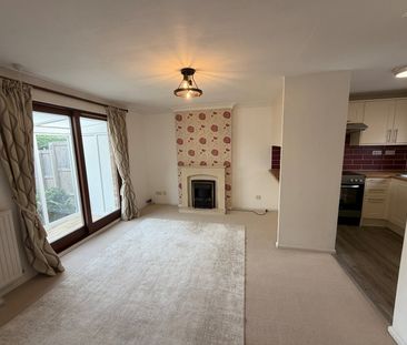 1 bedroom semi-detached bungalow to rent - Photo 1