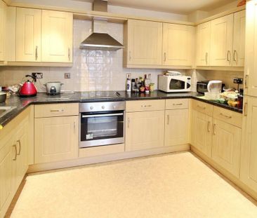 2 bedroom flat to rent - Photo 5