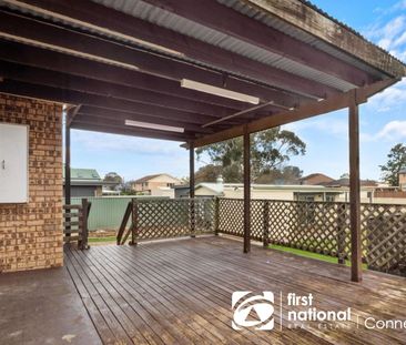 Gorgeous 4-Bedroom Home with Self-Contained Studio - Photo 4