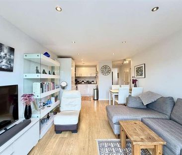 The Waterfront, Hertford, SG14 - Photo 3