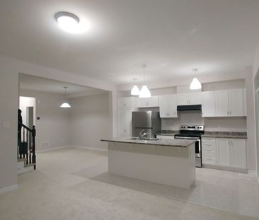 For Lease - 522 Cope Drive, Kanata, Ontario - Photo 6