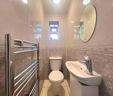 4 bedroom terraced house to rent - Photo 3