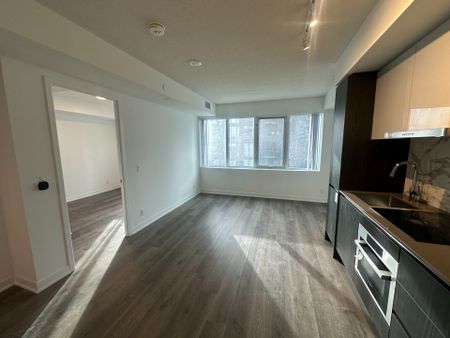 For Lease - 180 Front Street Unit# 616, Toronto, Ontario - Photo 2