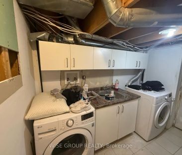 55 Purdy Crescent #Basement - Photo 4