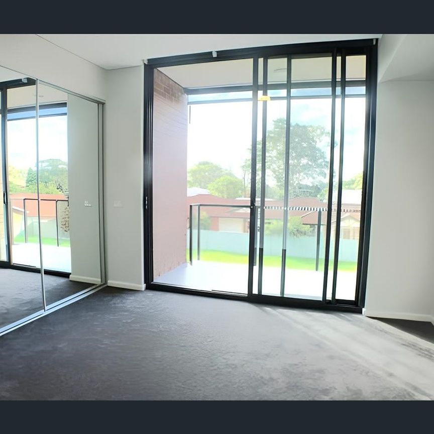 2-Bedroom Townhouse in a Prime Sutherland Location - Photo 1