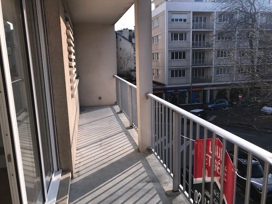 Location Appartement 1 pièce 43m² - Photo 1