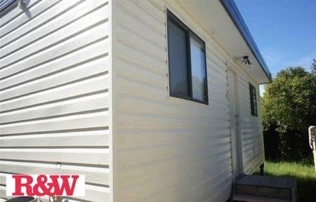1 Bedroom granny flat with water included ! - Photo 4