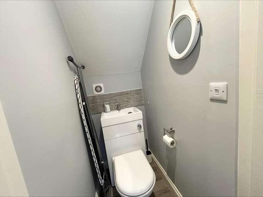 Ashford Hill, Berkshire, RG19 - Photo 1