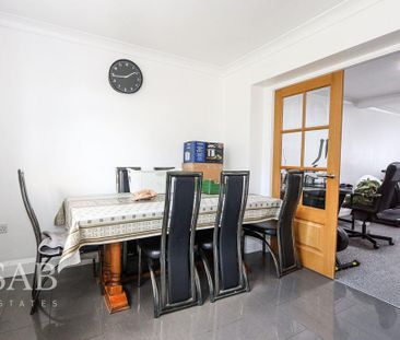 4 bedroom house to rent - Photo 3