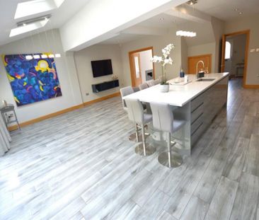 Waveney Drive, Wilmslow - Photo 3