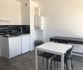 STUDIO MEUBLÉ DANS RESIDENCE RECENTE FACE FAC CITADELLE - Photo 3