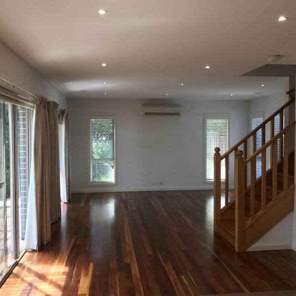 2/40 Green St, Ivanhoe VIC 3079 - Townhouse For Rent | Domain - Photo 1