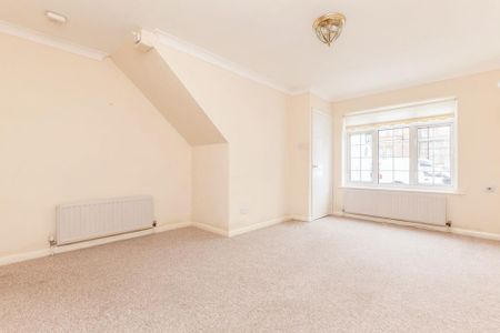 2 bedroom terraced house to rent - Photo 3
