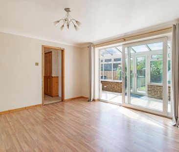 3 bedroom terraced house to rent - Photo 2