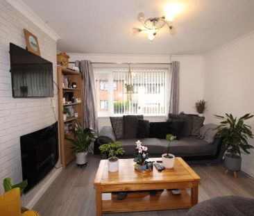 3 Queens Gardens, Newtownabbey, BT36 5JA - Photo 3