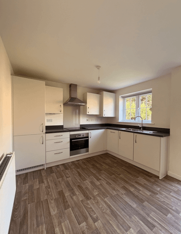 3 bedroom flat to rent - Photo 4