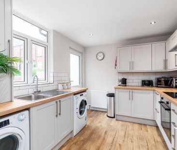 6 bedroom house to rent - Photo 2