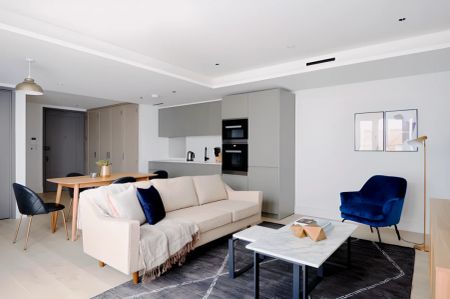 2 bedroom, 2 bathroom - Photo 2