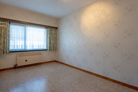 Verzorgd appartement op de gelijkvloerse verdieping met garagebox! - Foto 2