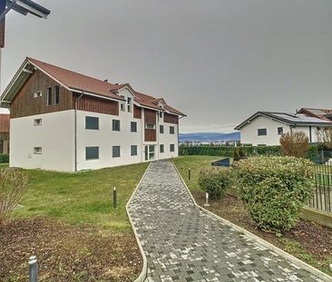 MAGNIFIQUE LOGEMENT PROCHE DU LAC DE NEUCHATEL - Foto 1