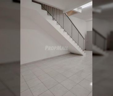 WORKER or FAMILY | 2 Storey Terrace Taman Dato Hormat, Telok Pangli... - Photo 1