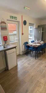 Outstanding house share! - Woodbridge Road Bedroom 3 - Photo 4