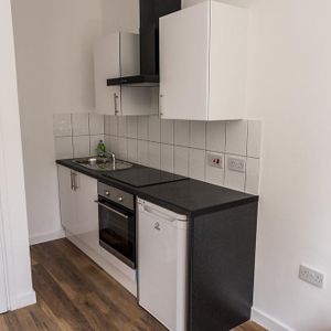 1 bedroom apartment to rent - Photo 2